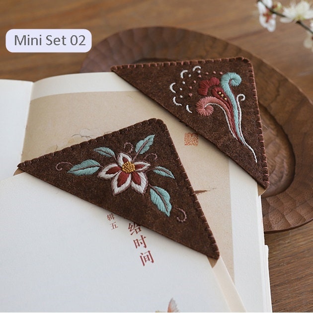 Page Corner Bookmark DIY Embroidery Kit