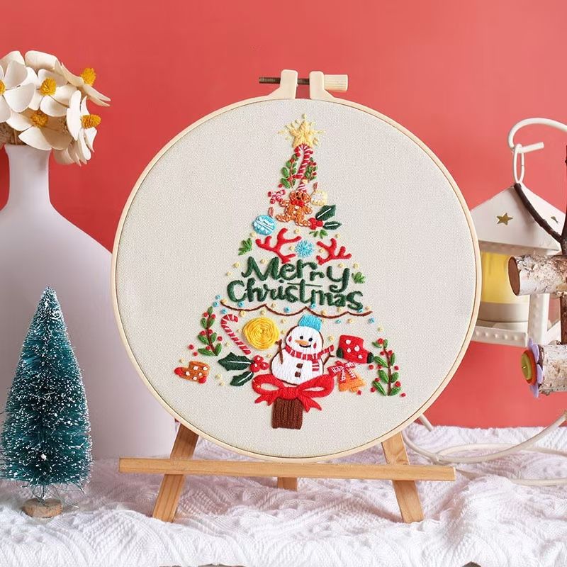 Christmas tree in the Christmas series DIY hand embroidery kit