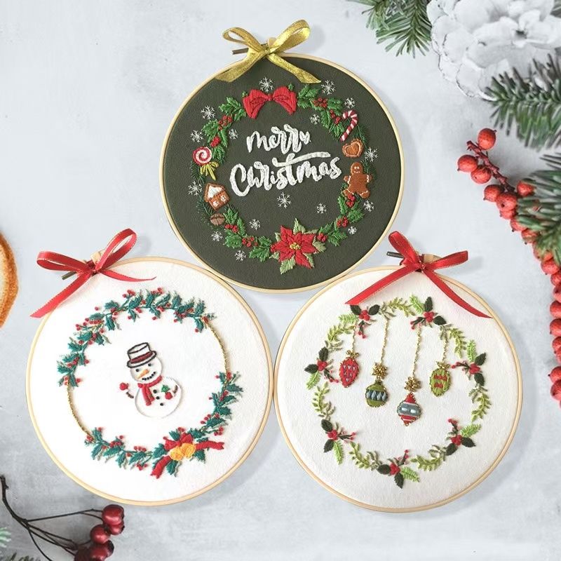 full Merry Christmas DIY Hand Embroidery Kits for beginners, the motifs includes Christmas wreath, snowman, balls