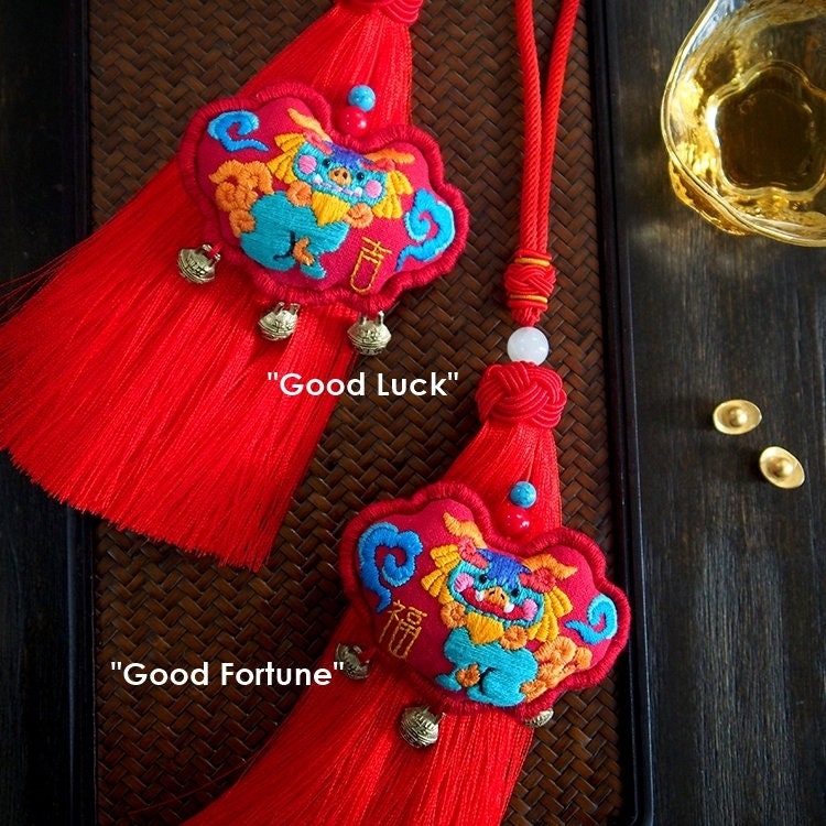 Good Luck Fortune Amulet | DIY Emrboidery Kitt